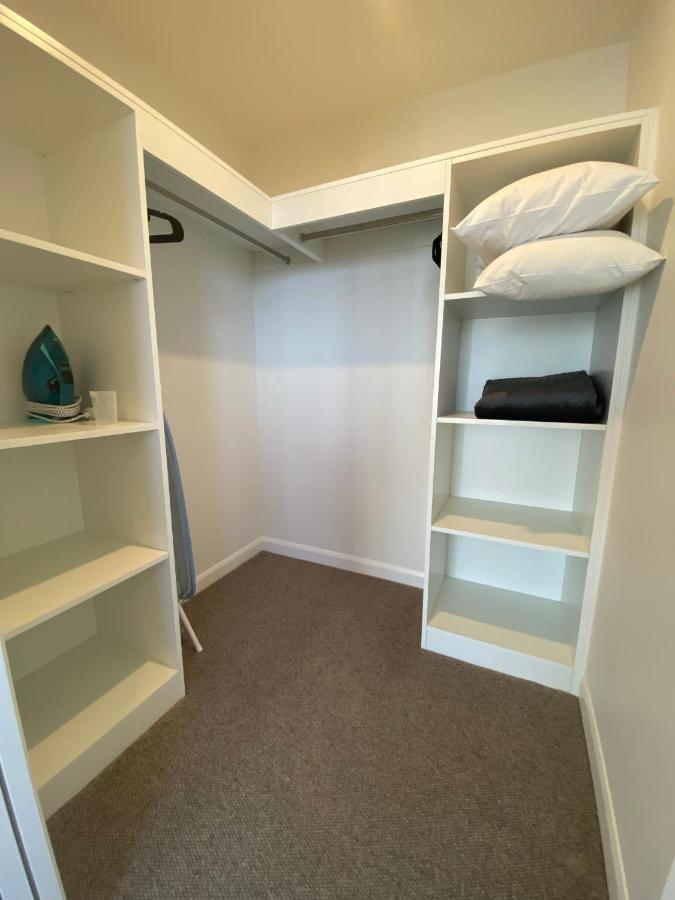 Serenity Surfers Paradise Gold Coast Extérieur photo