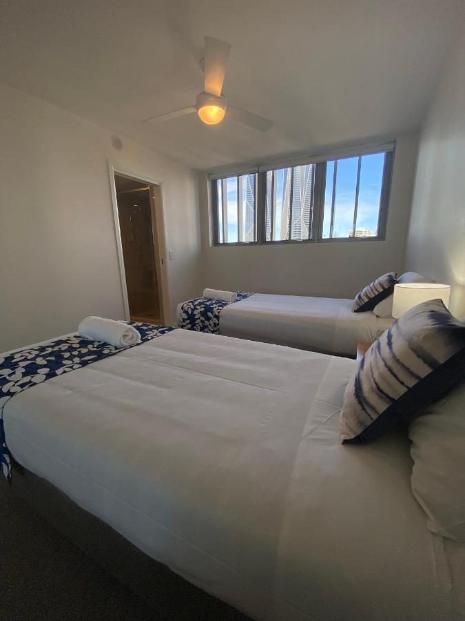 Serenity Surfers Paradise Gold Coast Extérieur photo