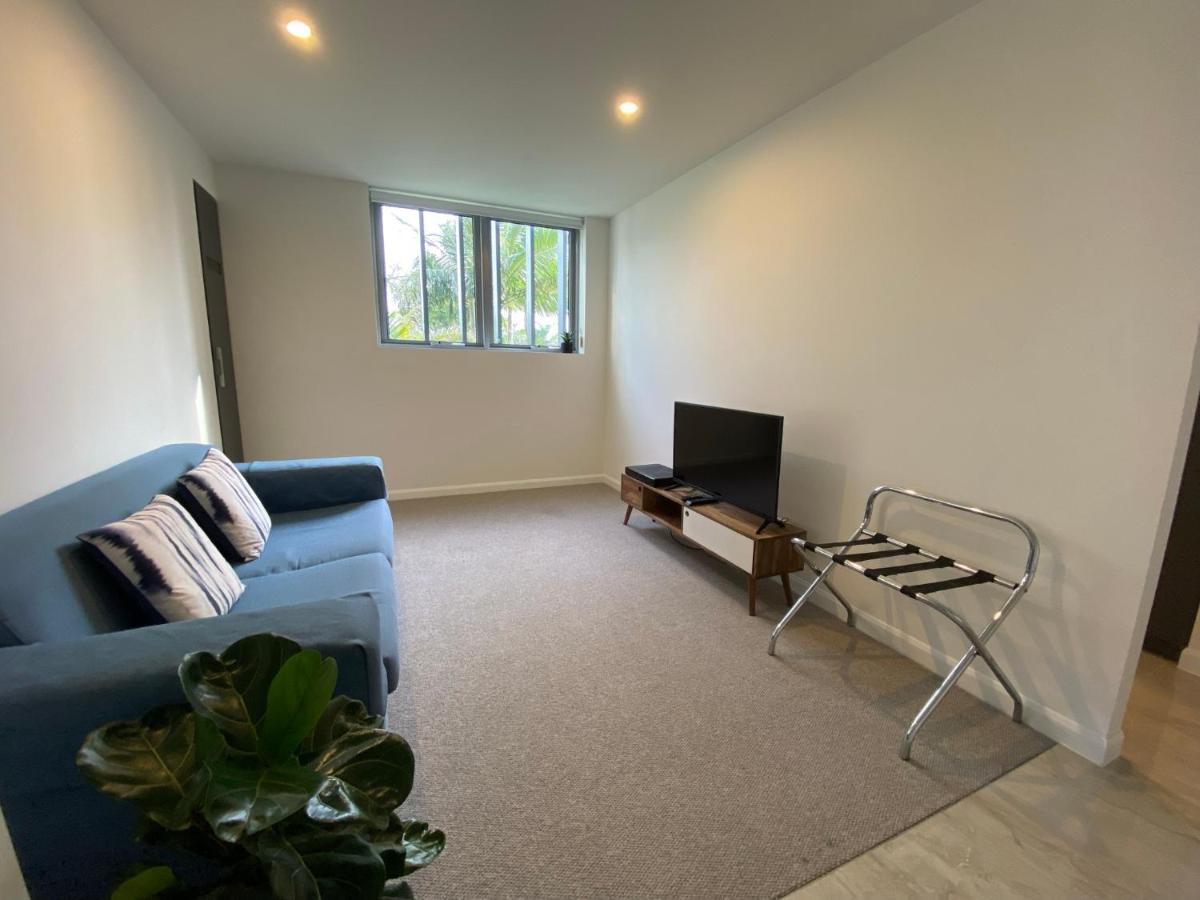Serenity Surfers Paradise Gold Coast Extérieur photo