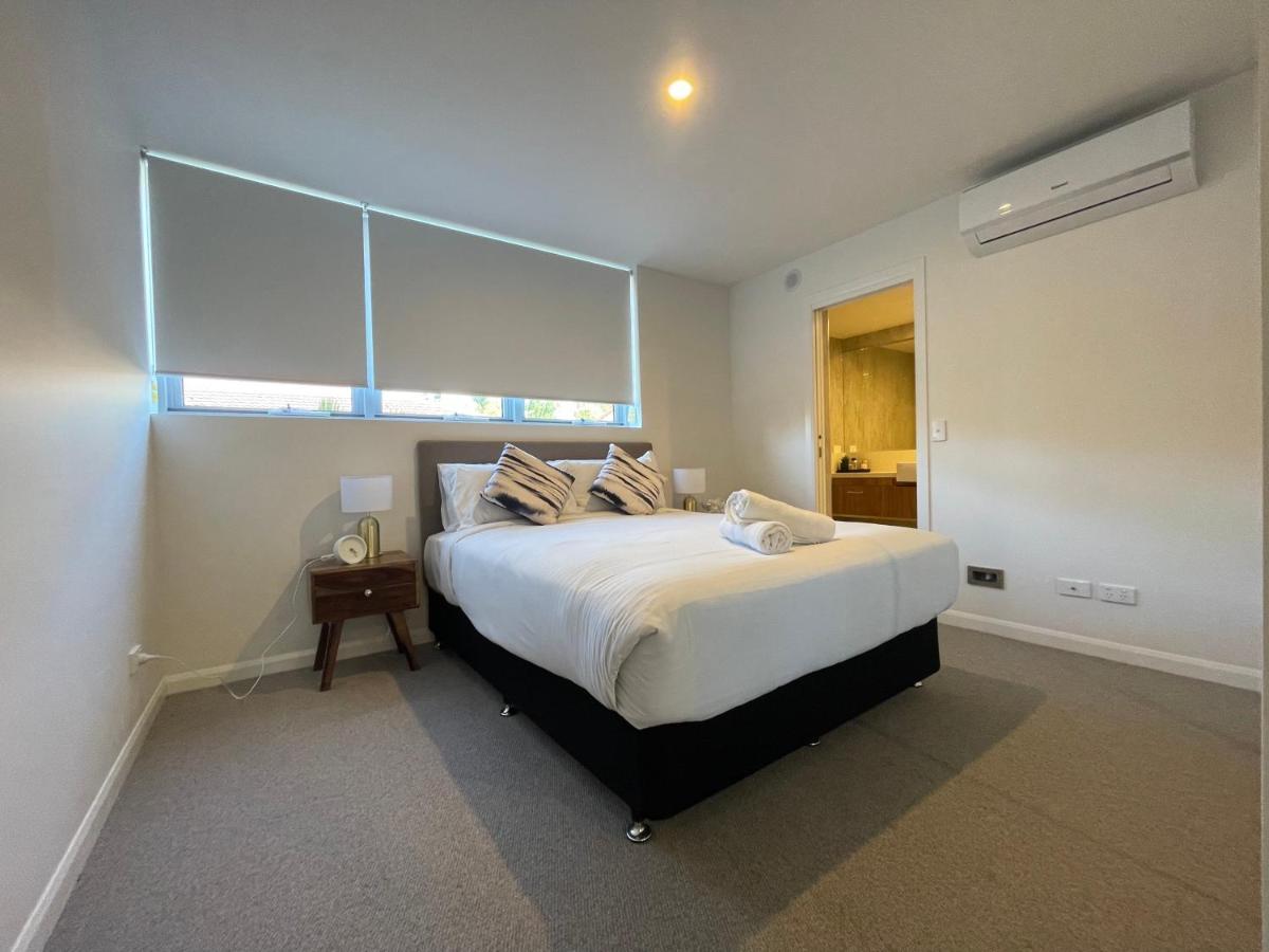 Serenity Surfers Paradise Gold Coast Extérieur photo