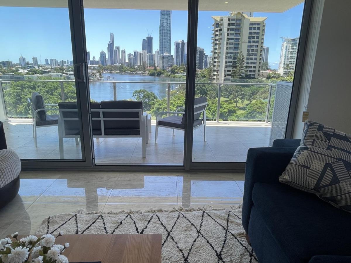 Serenity Surfers Paradise Gold Coast Extérieur photo