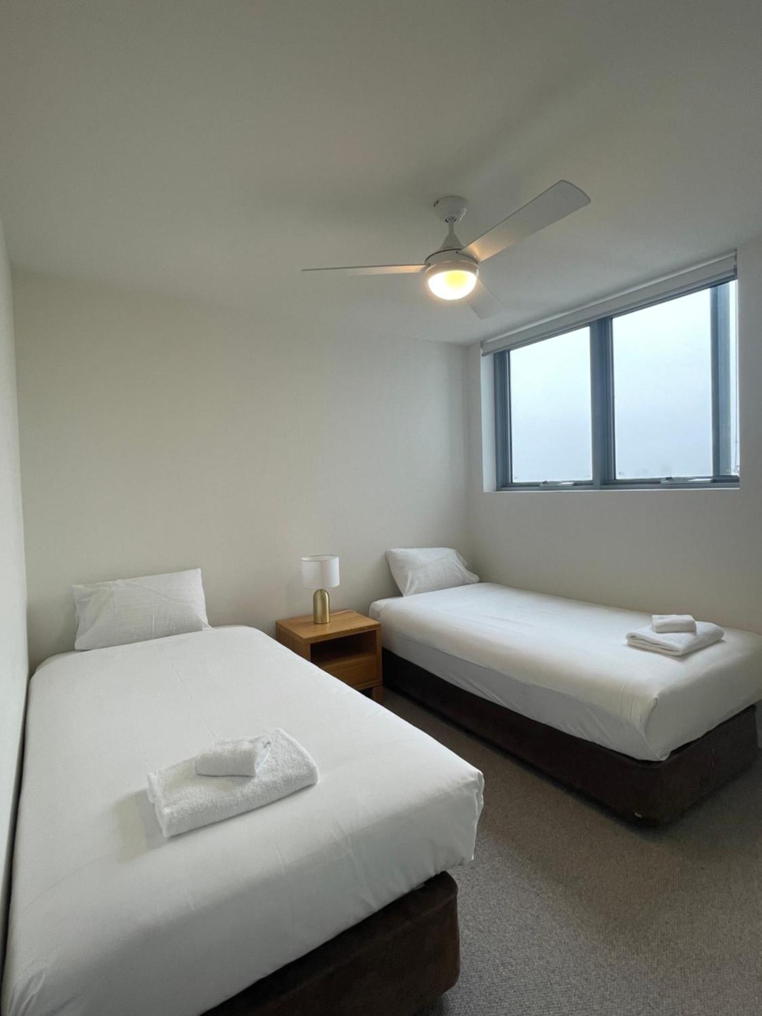Serenity Surfers Paradise Gold Coast Extérieur photo