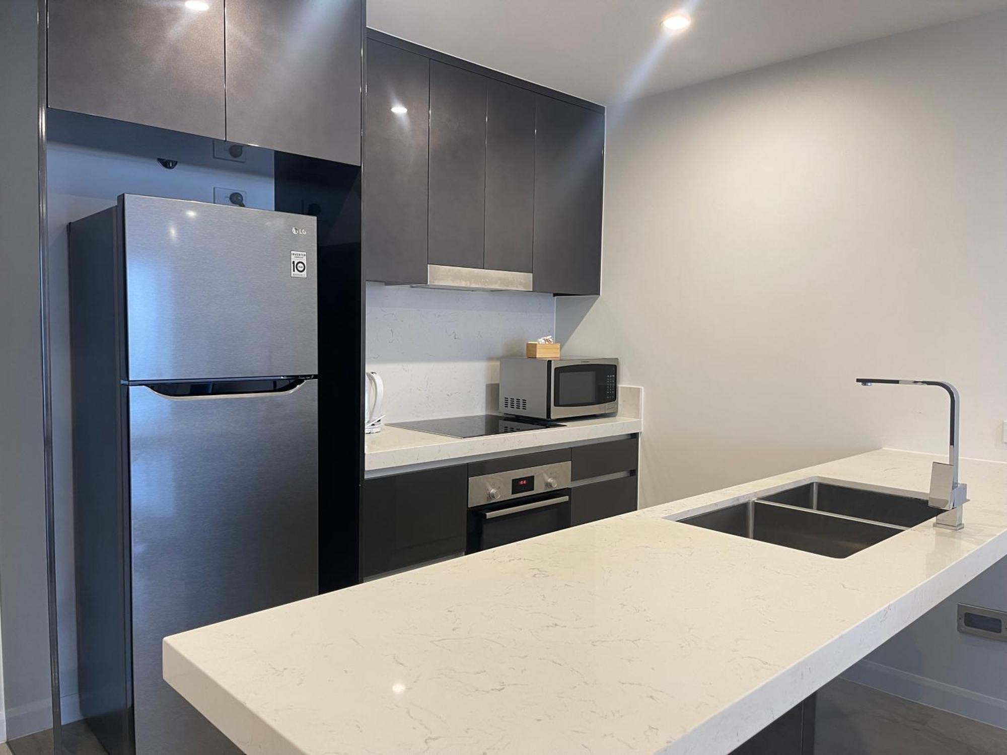 Serenity Surfers Paradise Gold Coast Extérieur photo